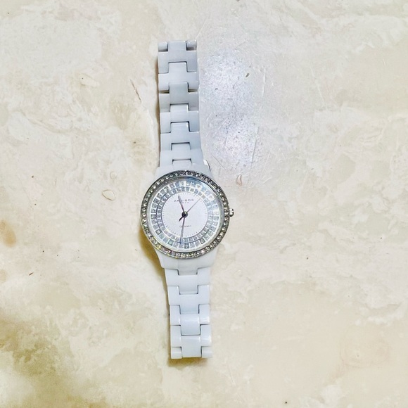 AKRIBOS XXIV CERAMIC WHITE MOTHER OF PEARL DIAL LADIES WATCH - Picture 7 of 10